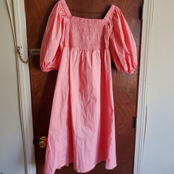 NWT SOKIE COLLECTIVE Puff Sleeve Light Pink Smoked Midi Pleated Dress size M - Picture 5 of 16